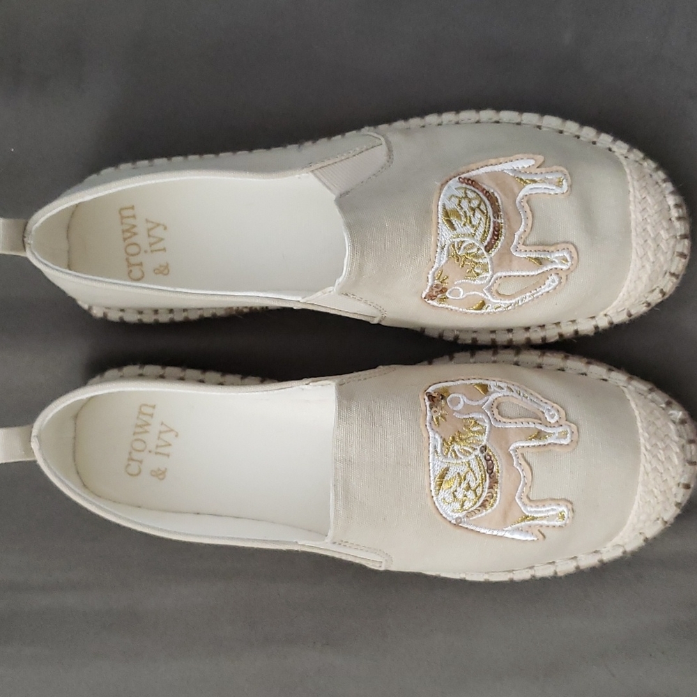 Crown & Ivy Elephant Espadrille 7.5 Slip On Shoe